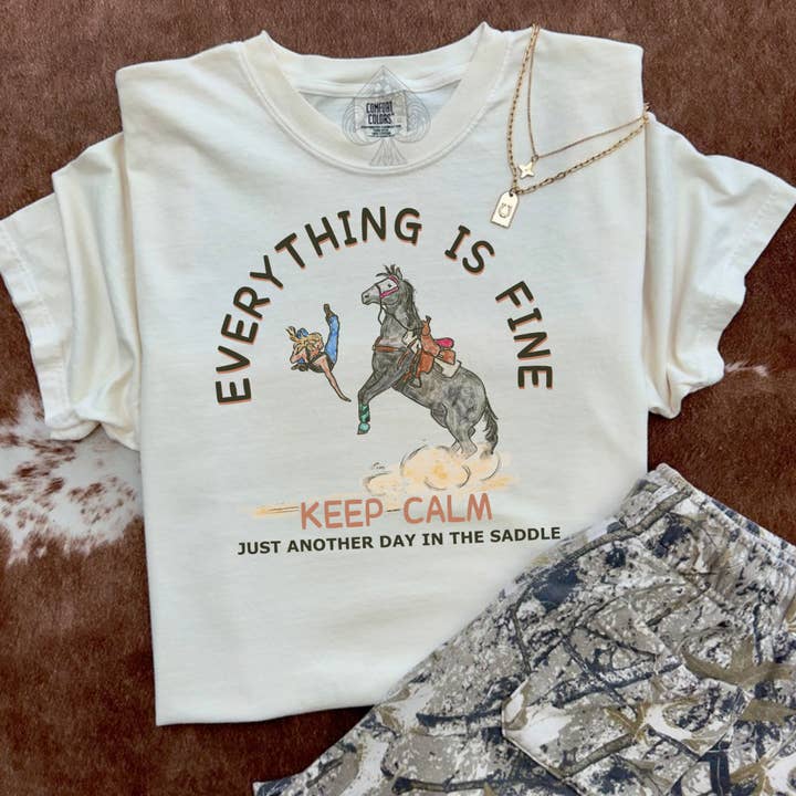 Tout va bien - T-shirt graphique crème (couleurs confort) pour la vente par The Branded Blue Roan