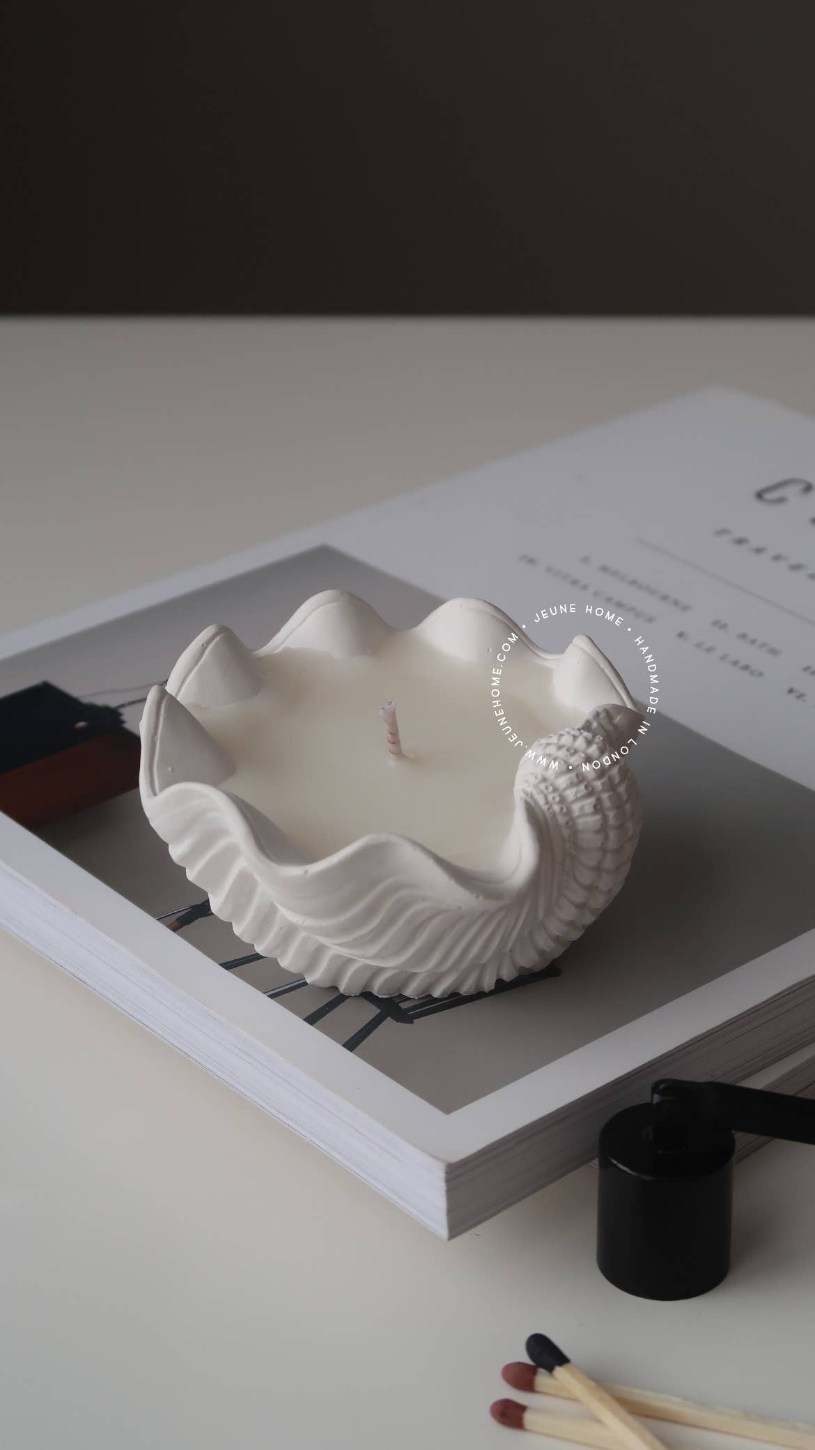 Jeune Home - Wholesale Jar/Filled Candle - Mini clam shell - custom scented candle | Summer candle 4