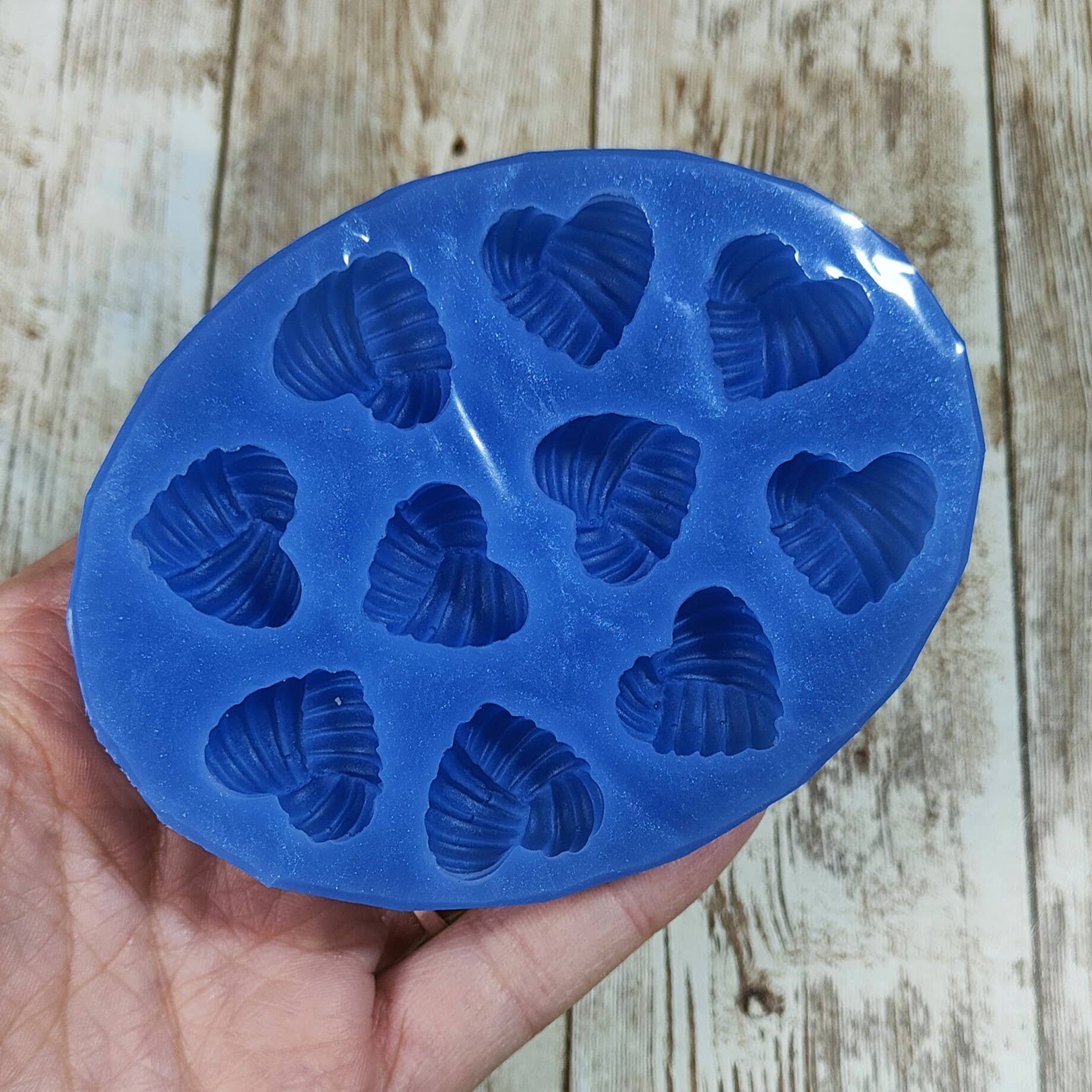 Serena Creazione di Serena Stampone - Vendita all'ingrosso Kit per lavoretti fai da te - Stampo Cuori Gomitolo 2cm in silicone per resina e gesso6