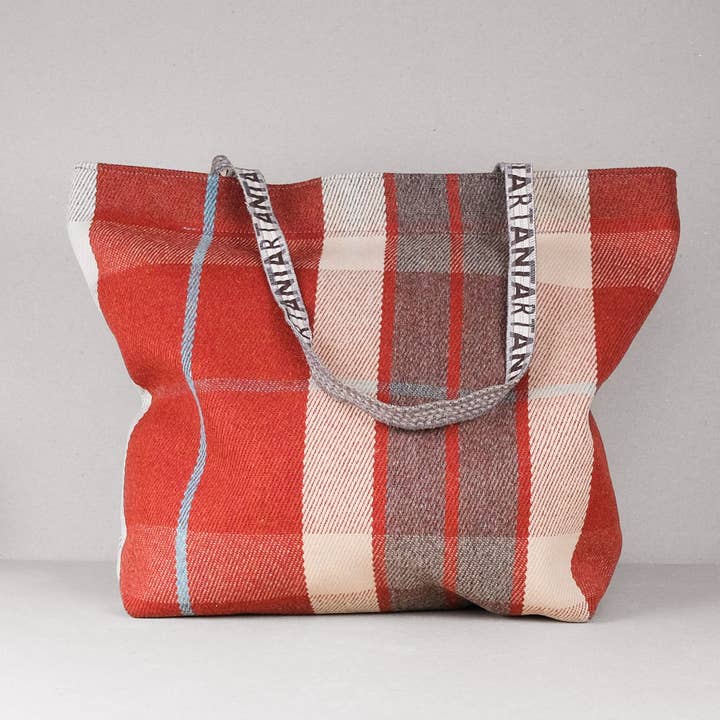 Mary Fraser Travel Bag for wholesale by ANTA Scotland Ltd