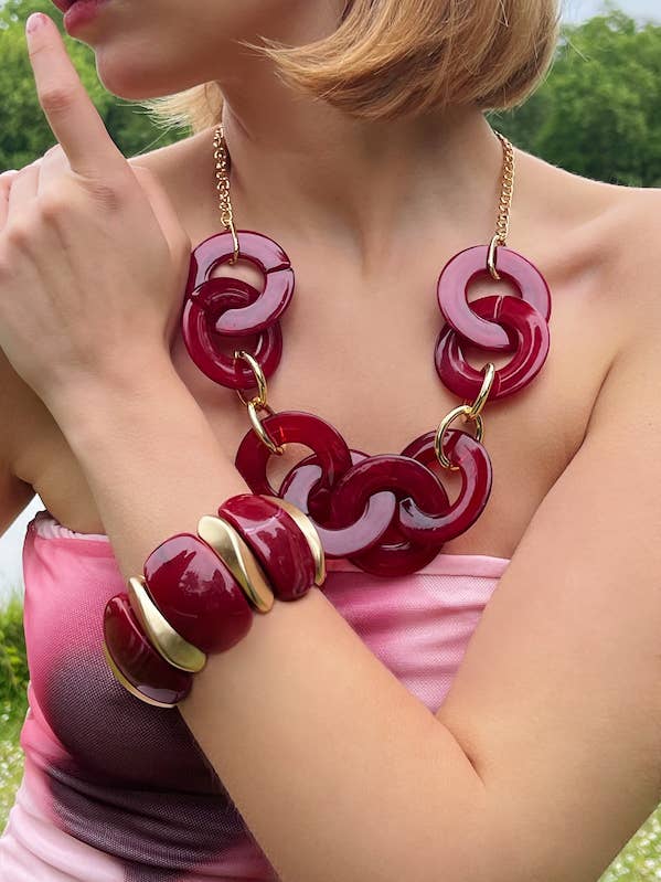 Resin necklace 2WY04 for wholesale by BYREN | ÉLINE L'ATELIER