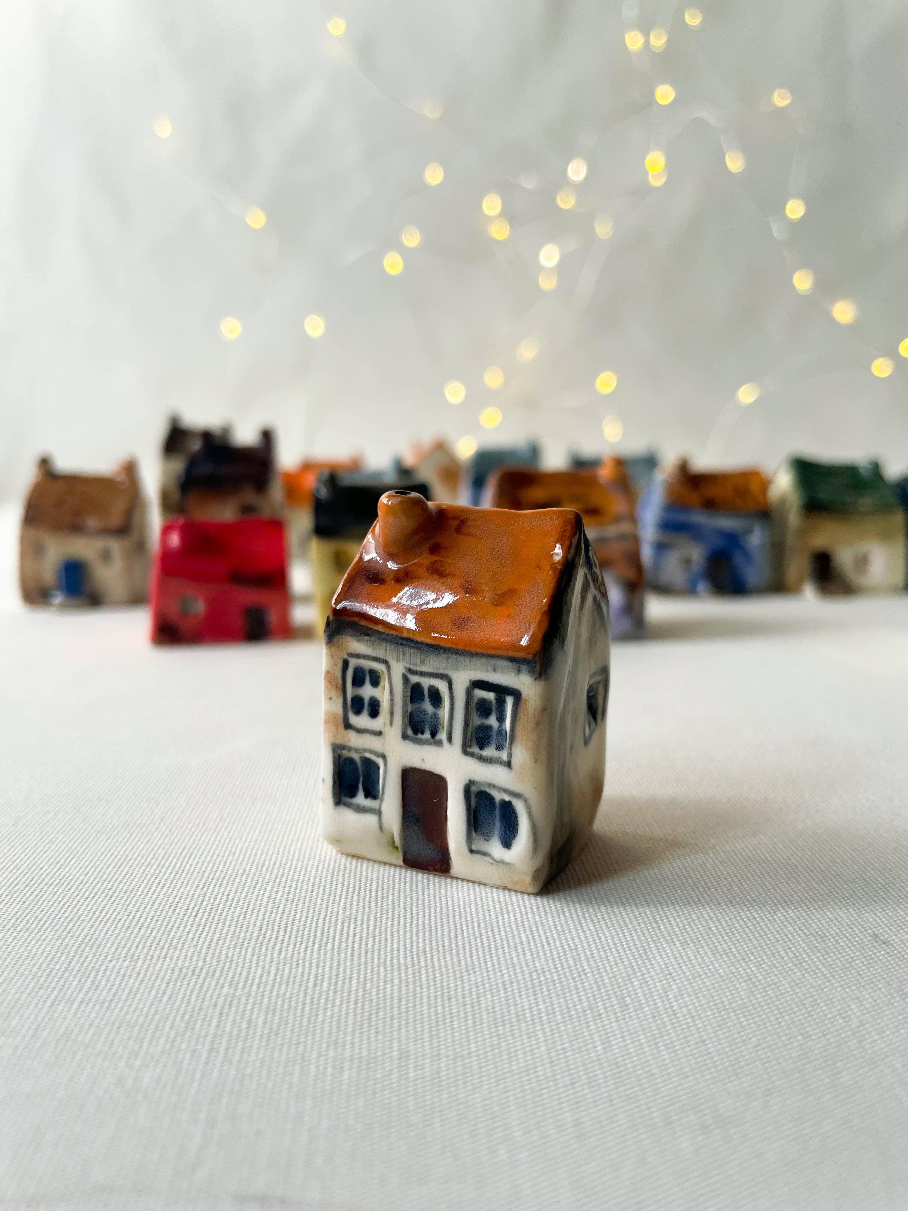 Mist Ceramics - Vendita all'ingrosso Decorazioni da tavolo - Casetta in ceramica, decorazione per la casa, porta piante6