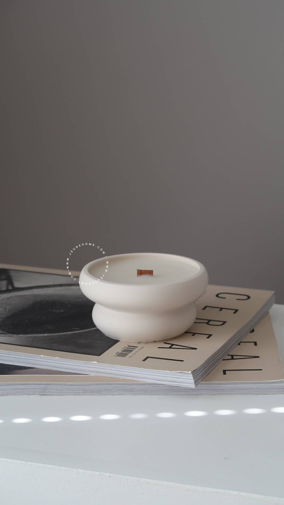 Jeune Home - Wholesale Jar/Filled Candle - Halo - custom scented coconut wax candle with wood wick 2