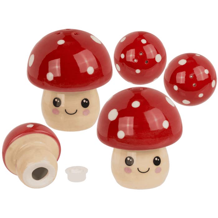 Out of the blue KG - Wholesale Decorative Figurine - Salt & pepper shaker, Kawaii mushrooms,