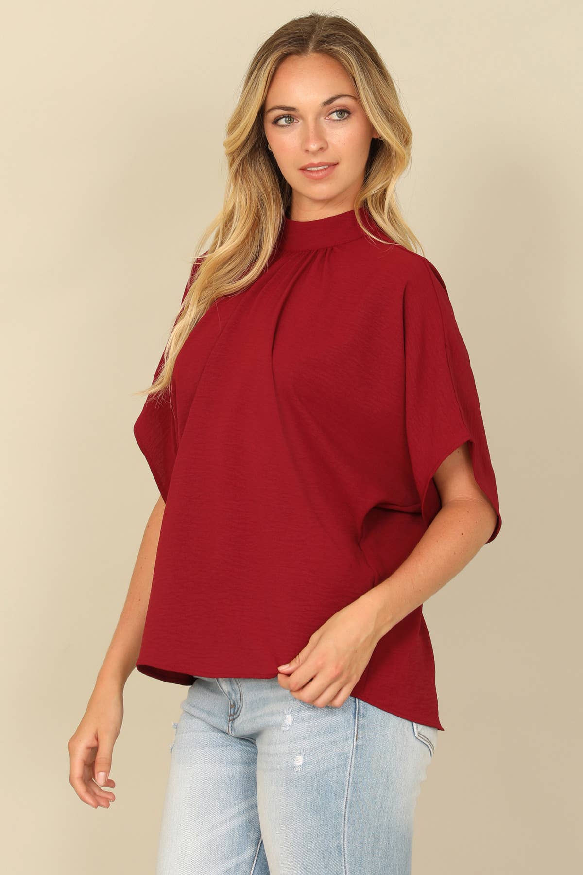 You & Me – Großhandel Bluse – Damen – YMT20083V-SOLID RÜCKENBAND DOLMAN-ÄRMEL HOCHHALS-TOP33