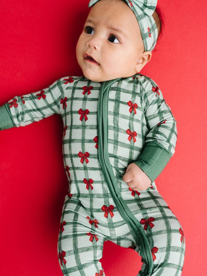 Little One Shop - Wholesale Sleepsuit - Baby - Gift Wrapped Bamboo Sleeper8