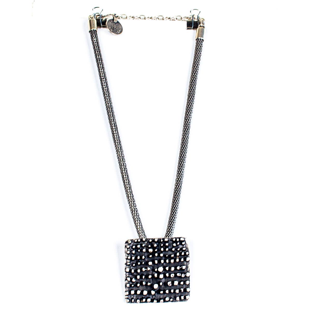 Silk Wool and Bijoux – Engroshandel Halskæde med vedhæng – „Waffle Square“ forsølvet halskæde1