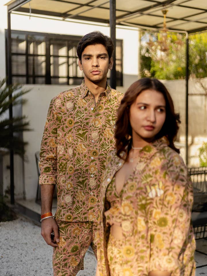 Chemise en coton imprimée à la main Aamer pour la vente par Studio Kibun