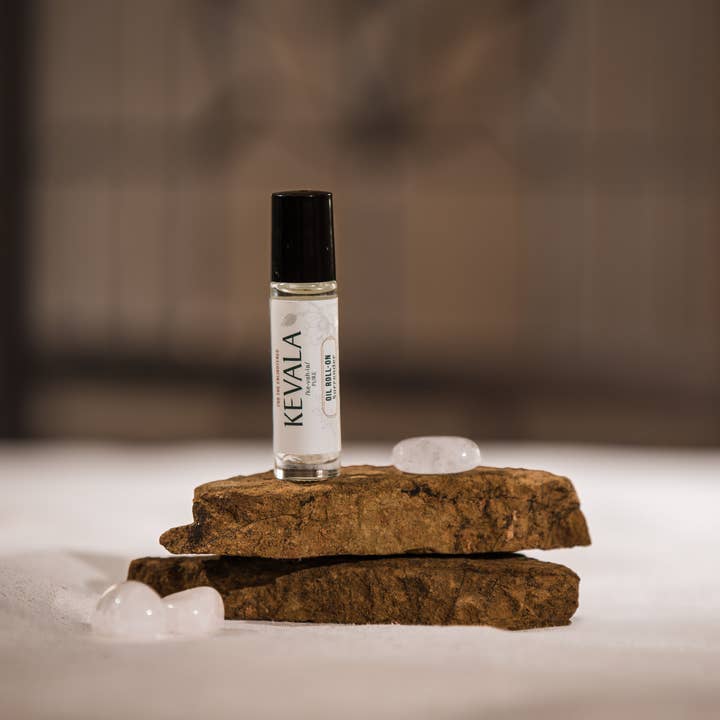 Surrender etherische olie Roll On voor wholesale door Kevala Body