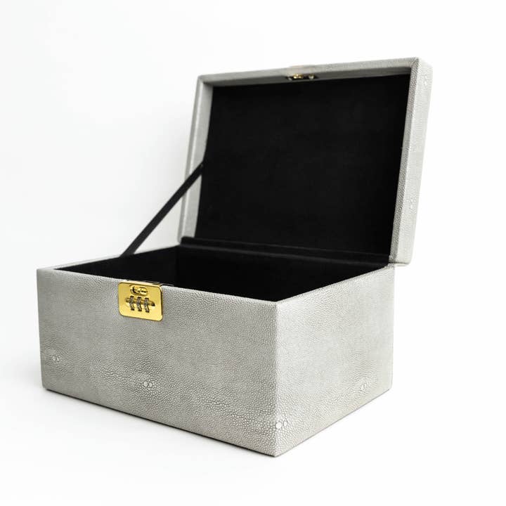 snugbox - Wholesale Jewelry Box/Organizer - High end locking jewelry case stash box in gray 2