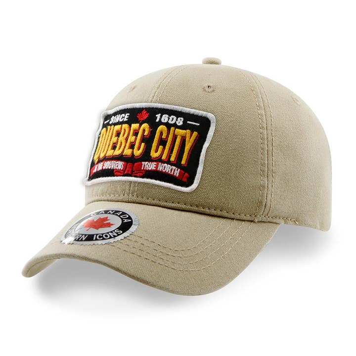 Casquette de baseball avec écusson brodé géant de Québec pour la vente par Northern Icons Canada