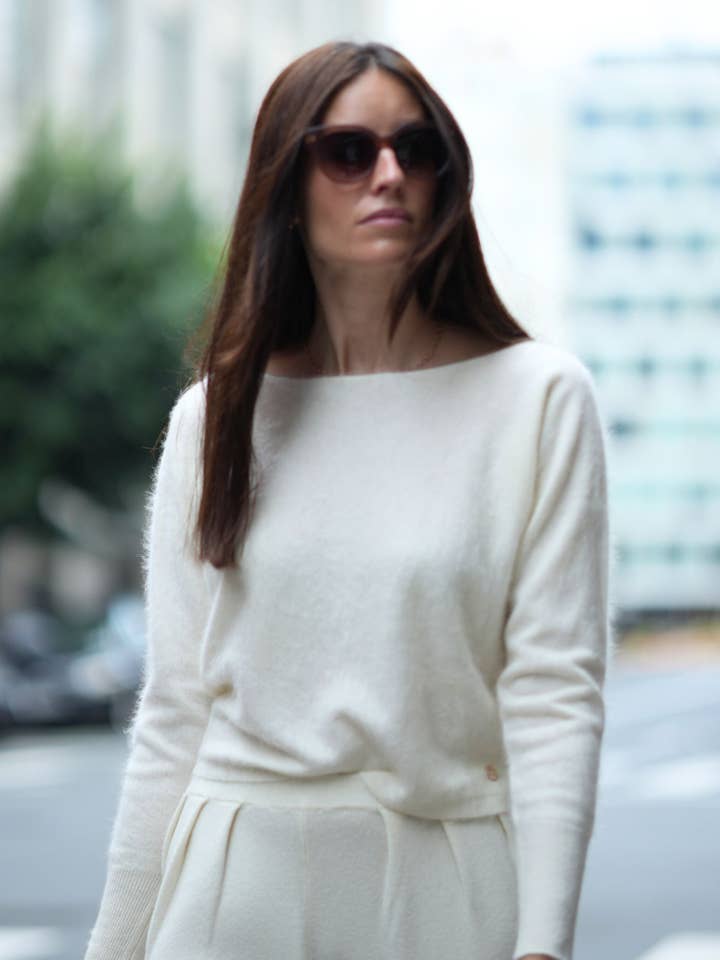 Bel Cashmere S.C. - Vendita all'ingrosso Felpa - Donna - Maglione in Cashmere Spazzolato Claudia Bianco