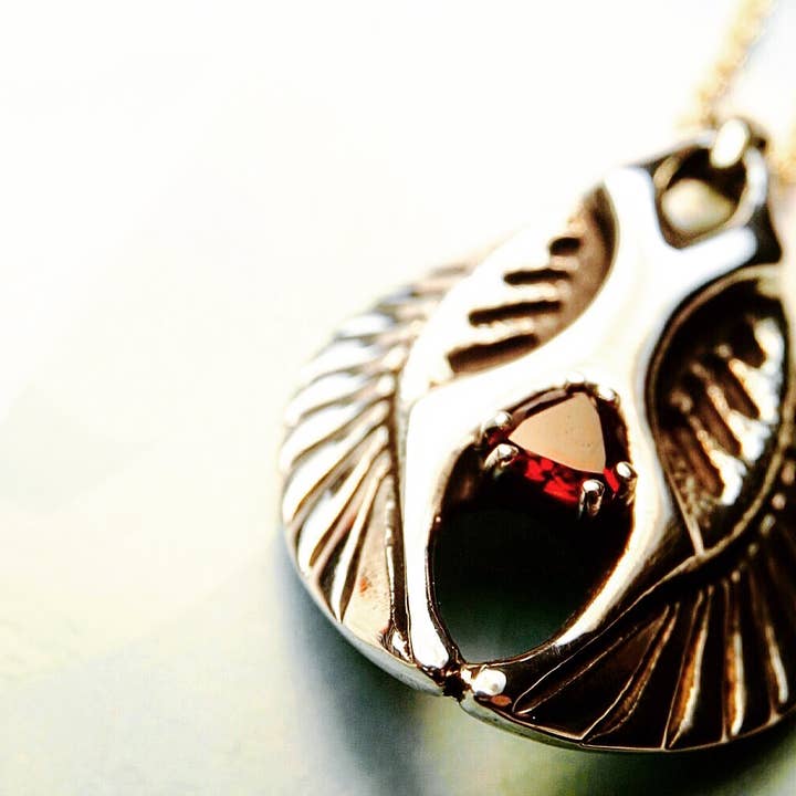 Ciondolo unisex «uccello rapace» per la vendita all'ingrosso da parte di Harding Inc