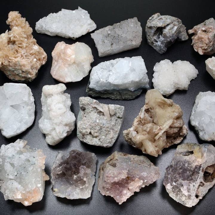 24 CT BOX - Mixed Zeolite Flat from India / 1"- 3" Avg for wholesale by Crystal River Gems LLC