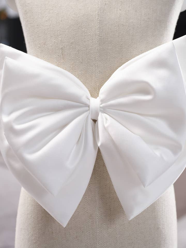 ivory Flower Girl Communion Dress - Occasional Wear for wholesale on Faire3