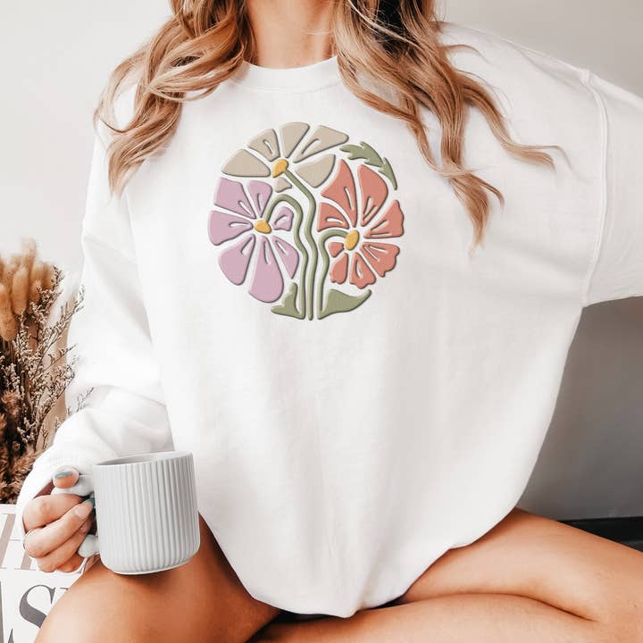 Sweatshirt com Flores Retro Bordadas por atacado de Lucky Luna Apparel