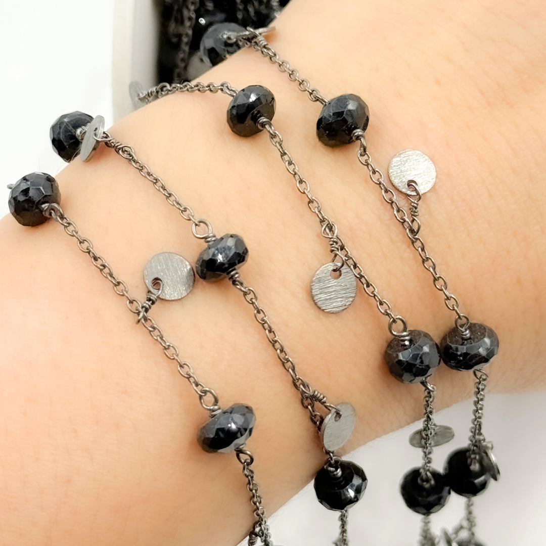 Jewels & Chains - Wholesale Link & Chain Necklace - Black Spinel and Dangle Disc Oxidized Wire Chain. BSP350