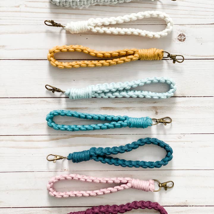 Ashley's Macrame - Wholesale Keychain - Women's - Macrame Wristlet Keychains3
