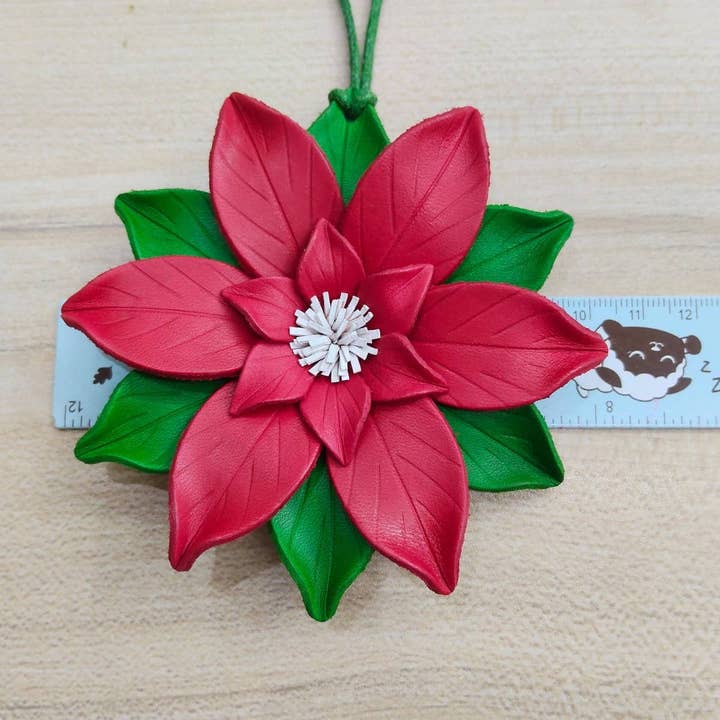 Sunflower Handmade leather inc - Venta al por mayor Adornos - 12 adornos de cuero con flores de poinsettia8
