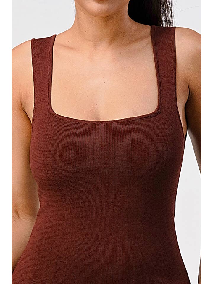 Evenuel - Wholesale Jurk - Dames - Bodycon bandage jurk in bruin