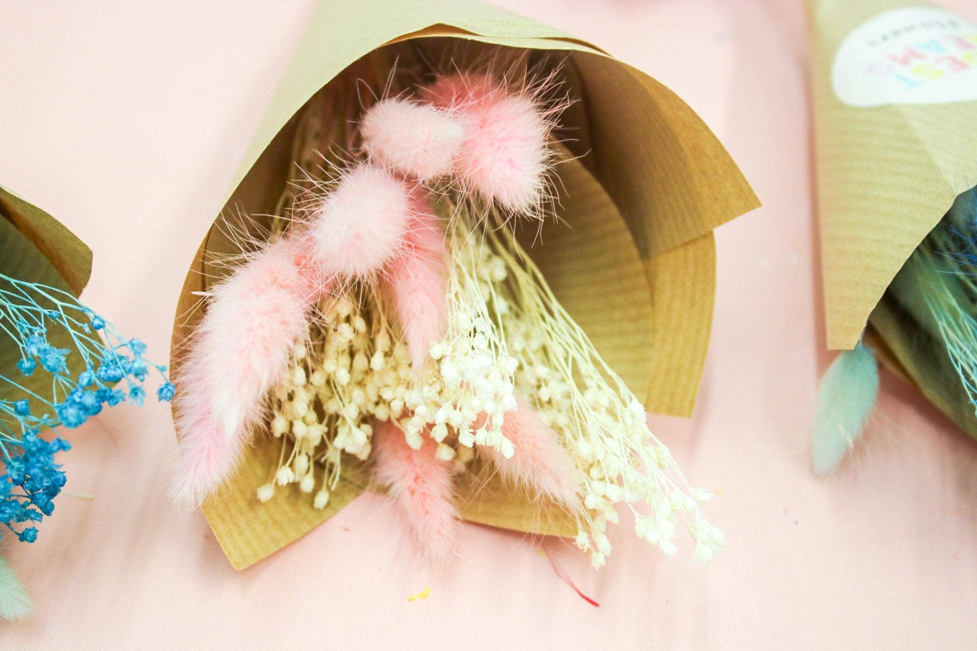 Wildestdreams.flowers - Wholesale Dried/Pressed Flowers - White & Baby Pink Dried Flower Posy,Bridesmaid Proposal Gift1