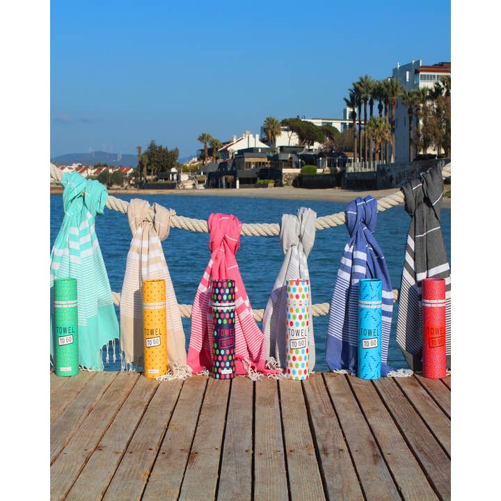 Towel to Go – Großhandel Badetuch – MALIBU Strandtuch, Hamamtuch mit Geschenkverpackung, Blau
