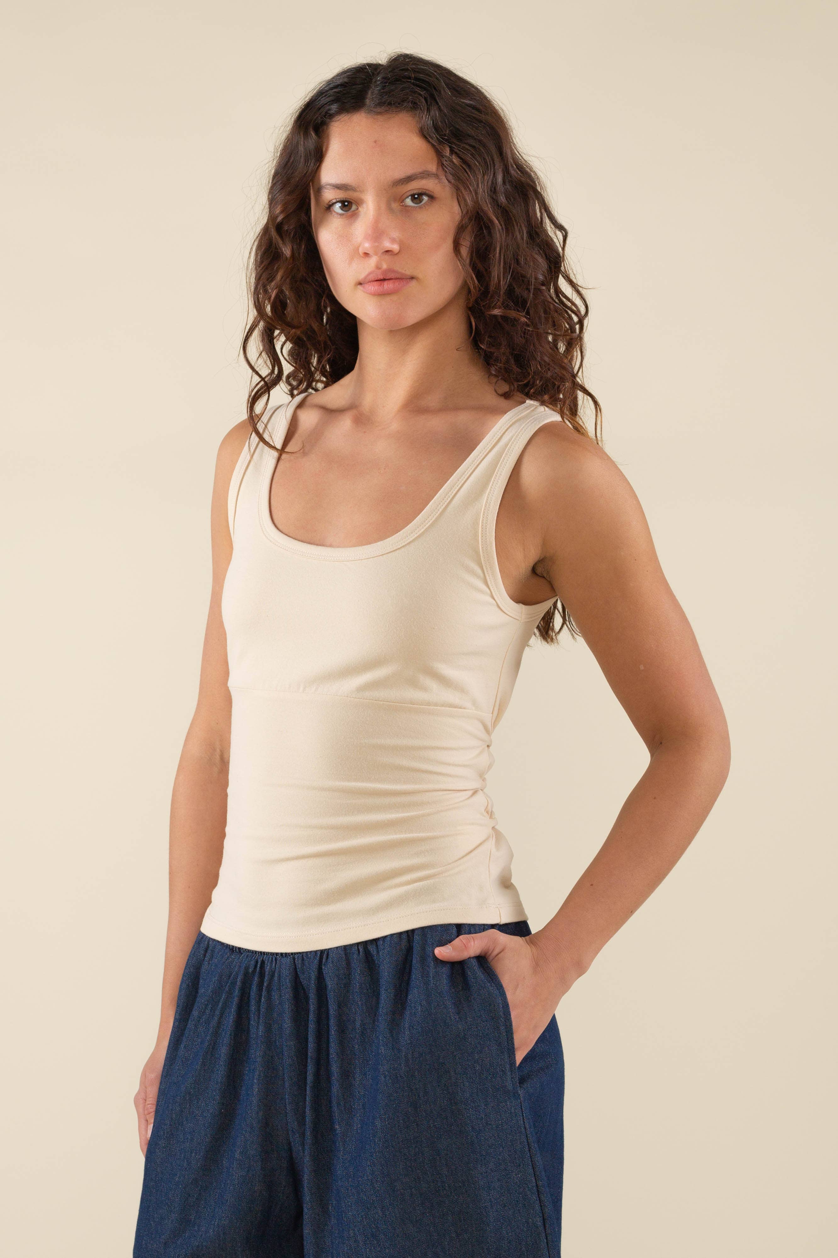 NLT – Tops – Mulher por atacado – Caris Top de Jersey com Laço nas Costas - Tamanho Grande11