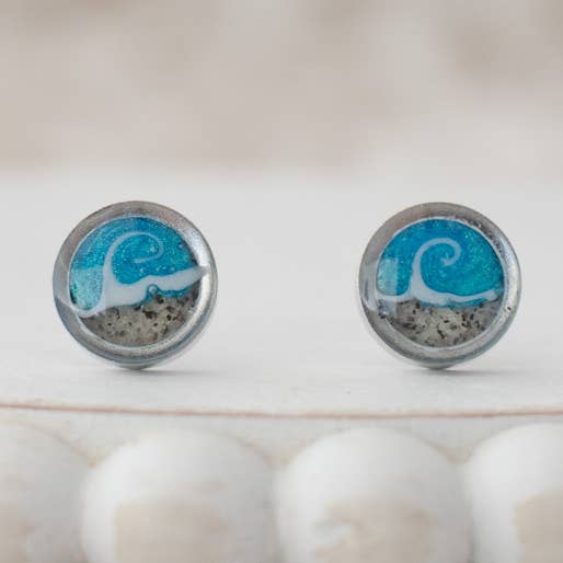 Prism Blue Wave Stud | Boucle d'oreille en sable personnalisée pour la vente par Sandy Beaches Shop