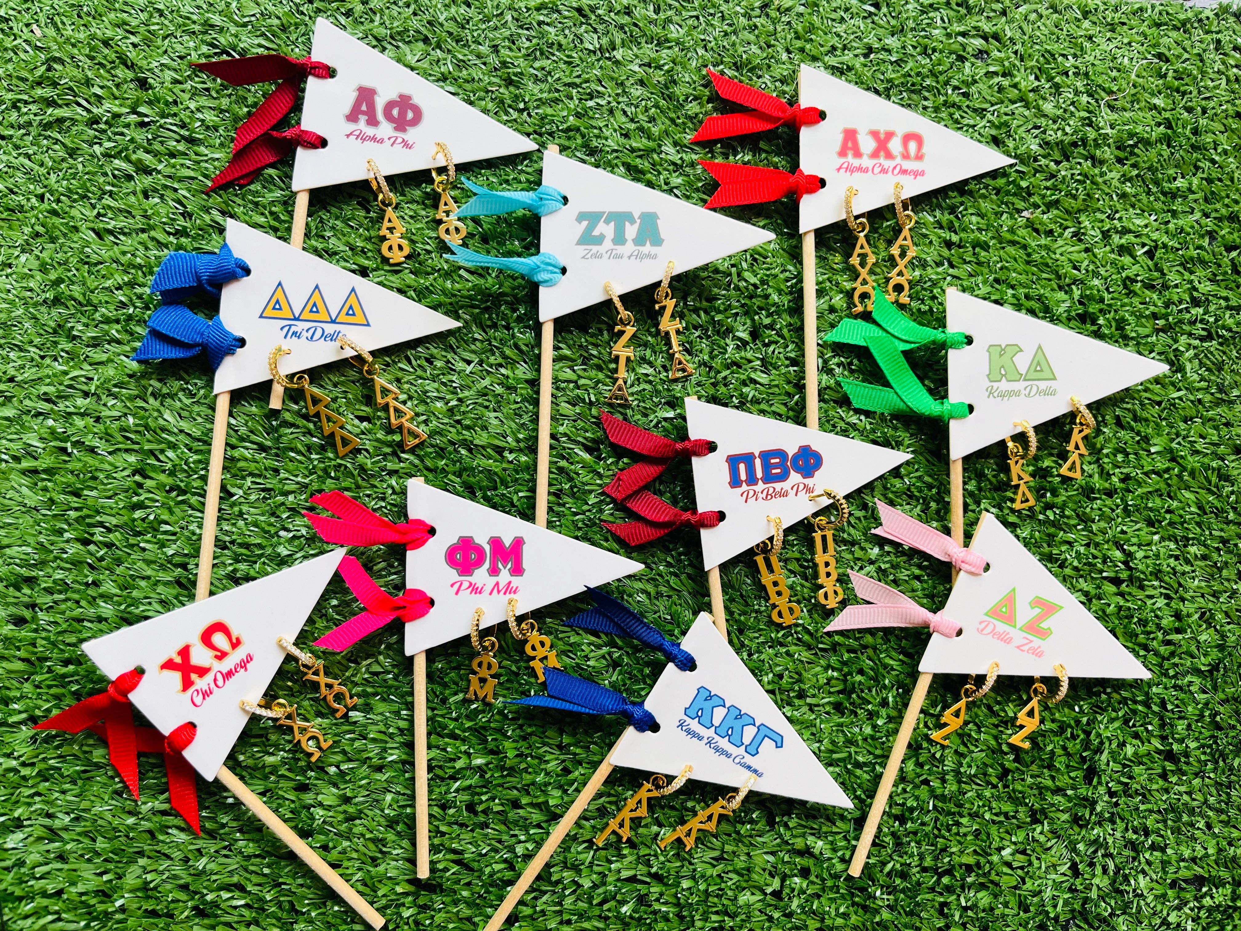 Color Shout - Vente Petits anneaux - Boucles d'oreilles créoles E208 avec lettres grecques de sororité26