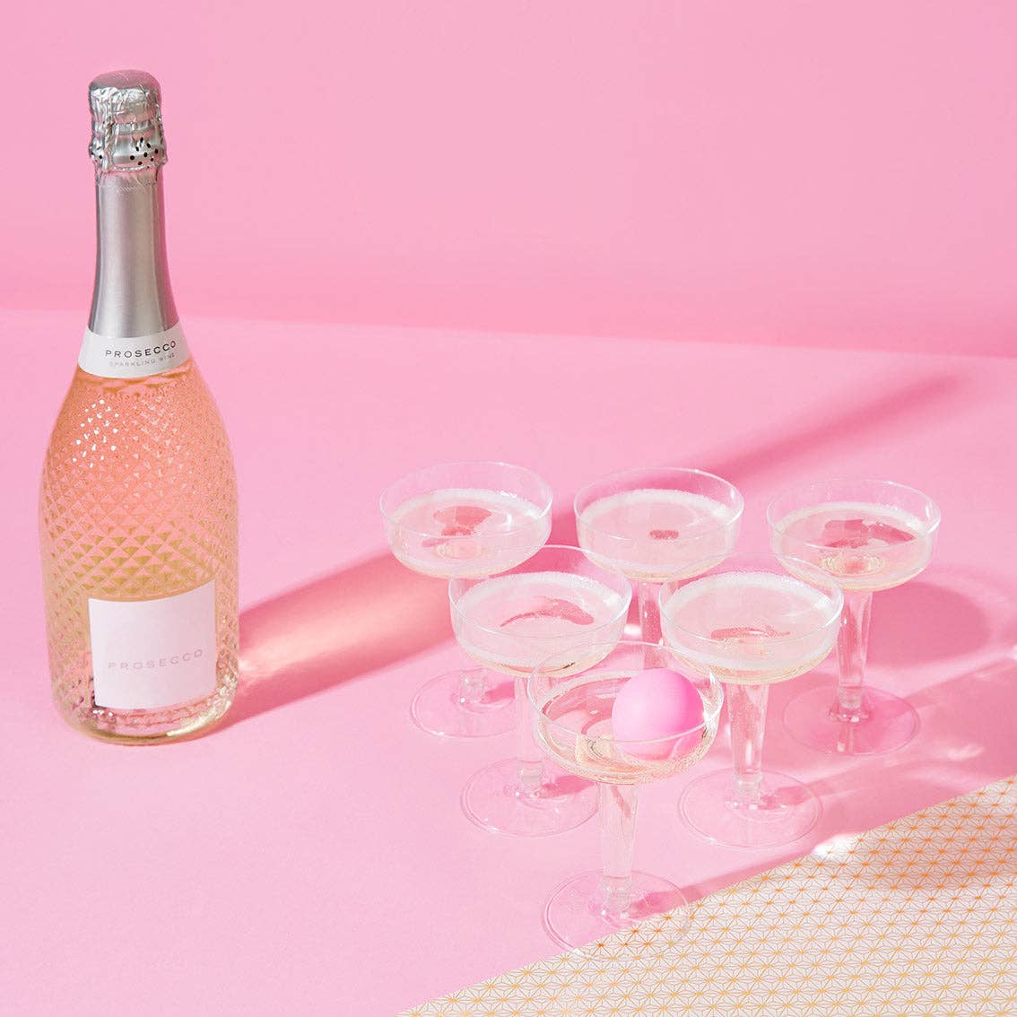 Talking Tables UK - Wholesale Board Game - Prosecco Pong6