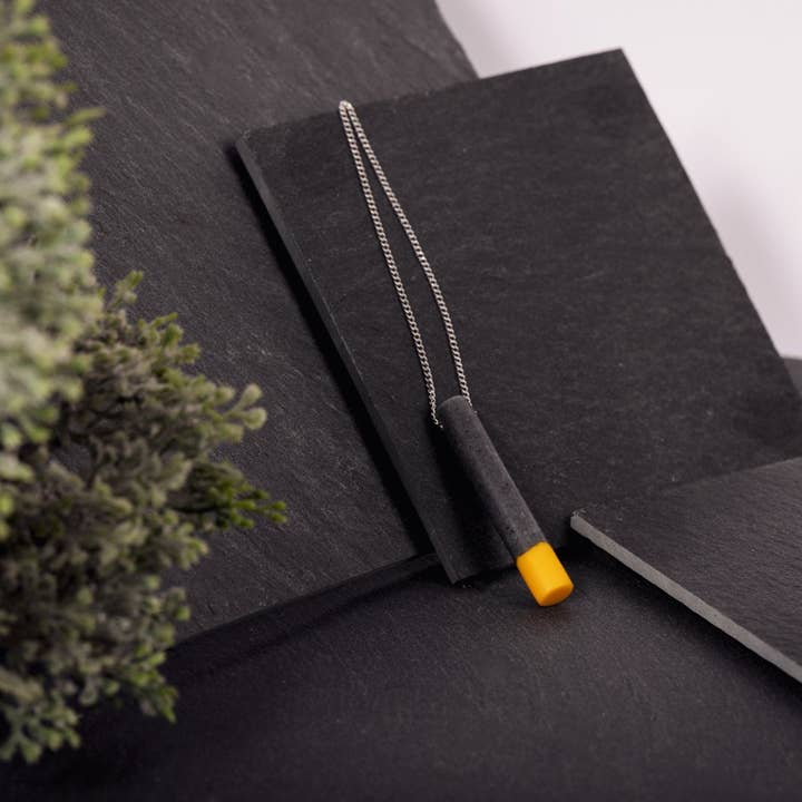 Collier VERSO pour la vente par Atelier Curva