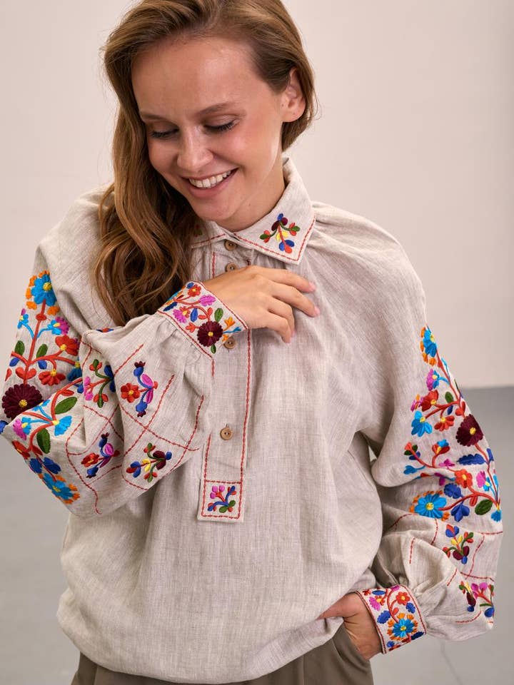 Broderet Bluse Yavorivchanka for engroshandel hos Handmade Originals Ukraine
