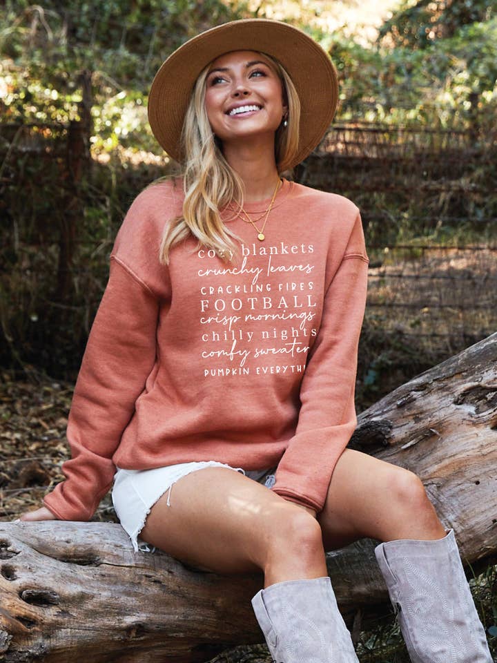 Sweatshirt graphique COZY BLANKETS pour la vente par OAT COLLECTIVE