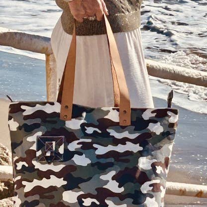 Large Square Vintage Canvas Bag - CAMO MORGAN CMD1 and other Purchase Wholesale ballerine camoscio. Free Returns & Net 60 Terms on Faire trending on Faire.