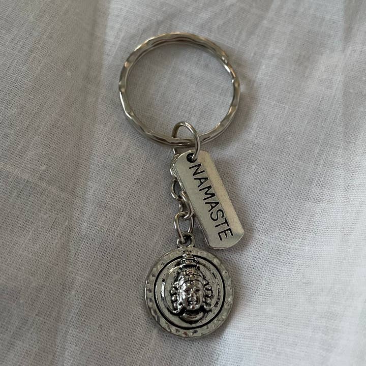 Portachiavi Buddha Testa di Buddha Portachiavi Unisex Peace and per la vendita all'ingrosso da parte di Roshni Desai & Things