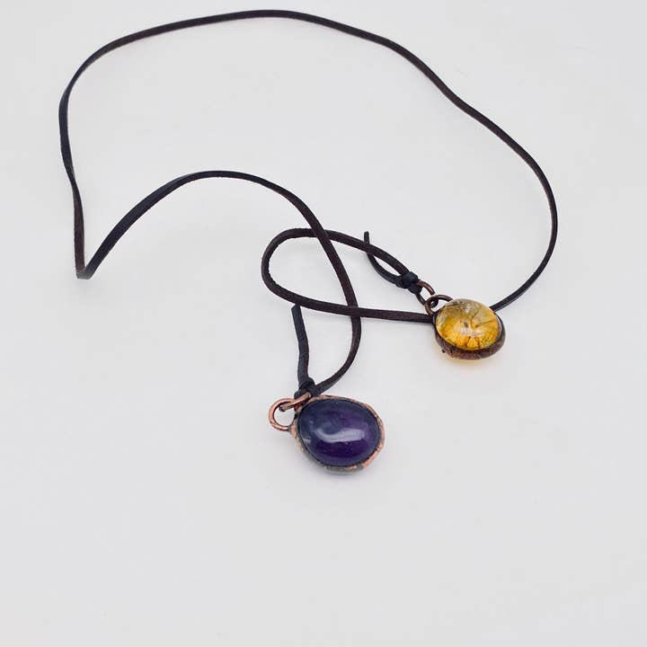 Mio Queena - Wholesale Y-neck/lariat necklace - Citrine & Amethyst Pendant PU Leather Lariat Necklace - CS3