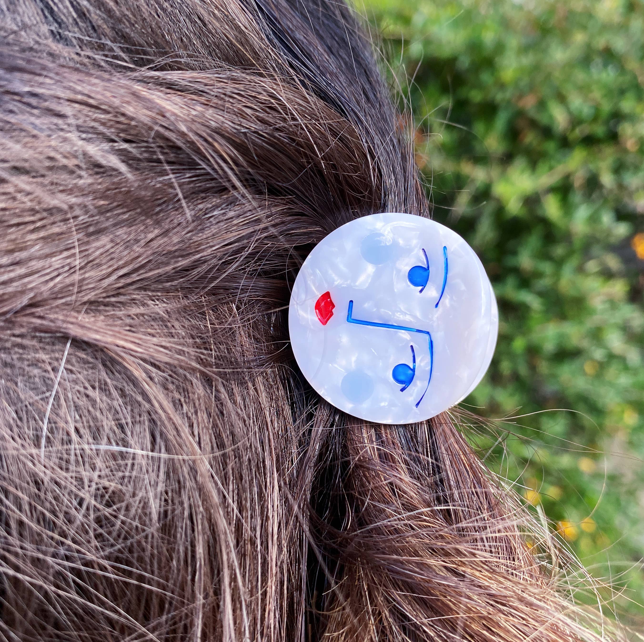 Lisa Junius - Wholesale Hair Clip - Women's - Luna Hair Claw1