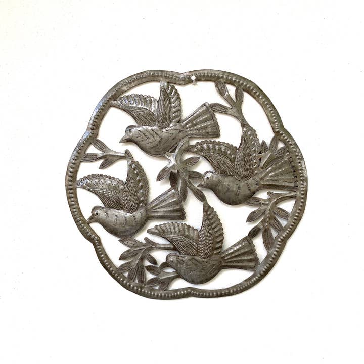 Tauben in einer Wolke per la vendita all'ingrosso da parte di Our Market