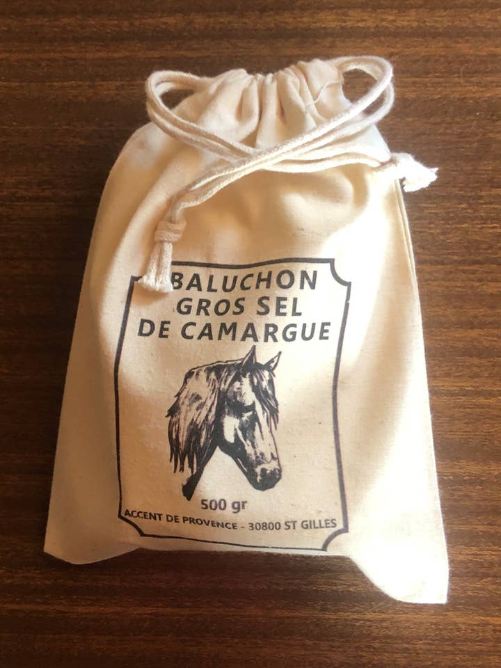 BORSA DECORATIVA A FORMA DI CAVALLO IN COTONE BIOLOGICO CAMARGUE A BASE DI SALE GROSSO, 500 G per la vendita all'ingrosso da parte di ACCENT DE PROVENCE