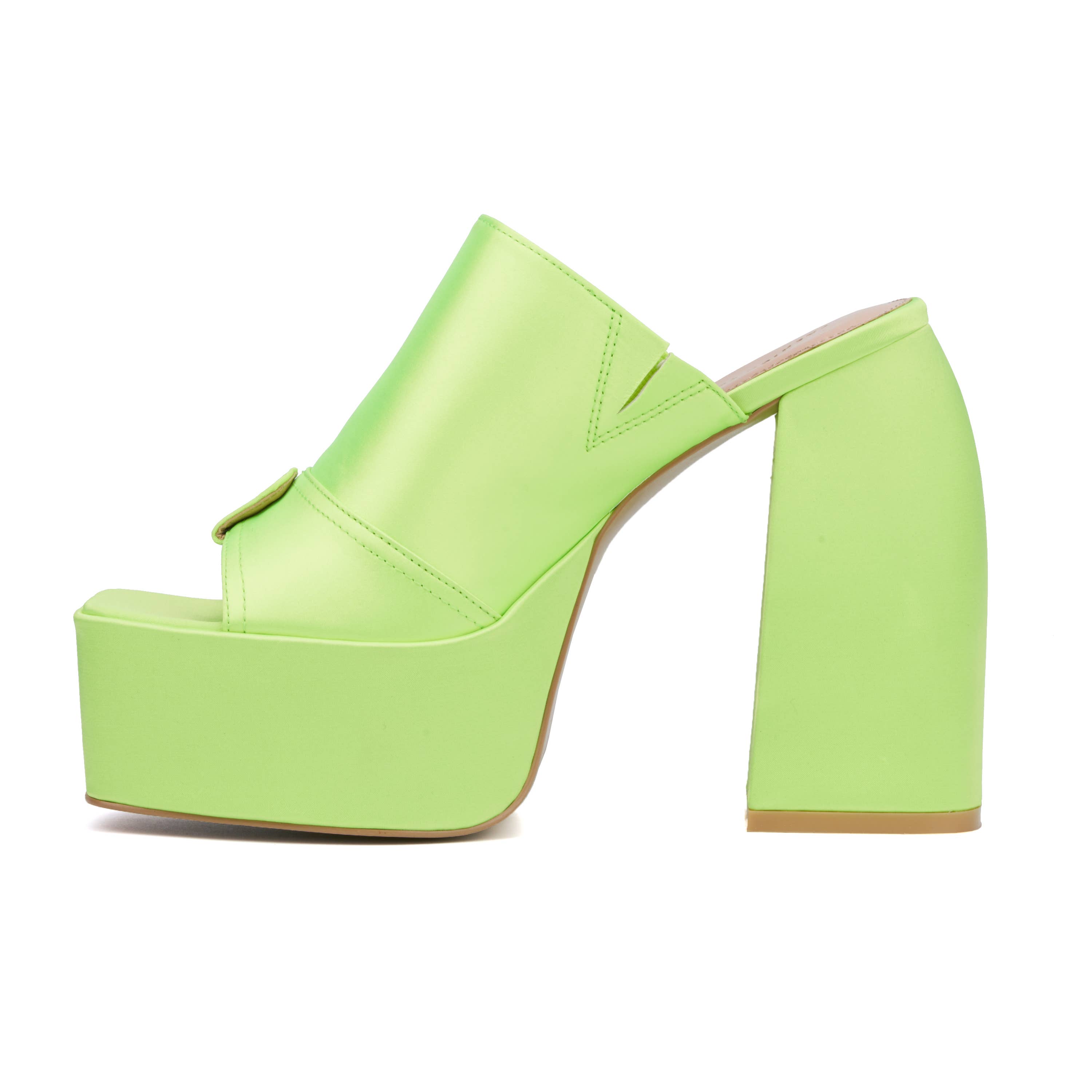 S3 Holding – calçado com plataformas - Mulher por atacado – Fashion To Figure Feminino To Figure Heel Slide para Mulher - LARGA LARGURA2