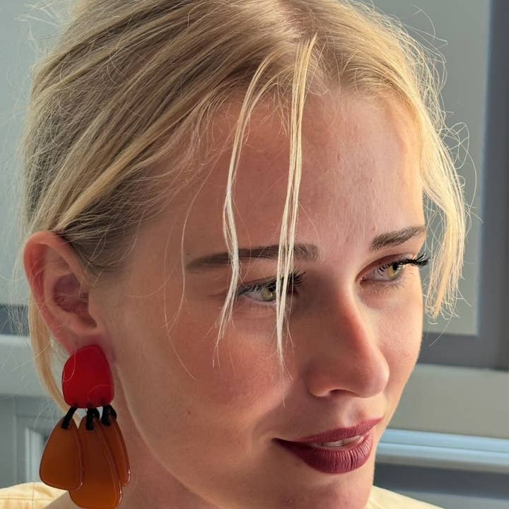 Michael Nash Jewelry - Wholesale Dangle Earrings - PATRIZIA ORANGE TOP WITH HONEY RESIN DROPS1