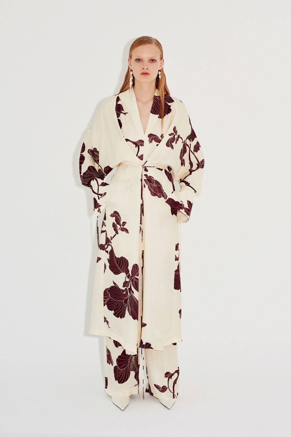 eikō ai – wholesale Kimono - Dam – Gobi kimono i krämfärg4