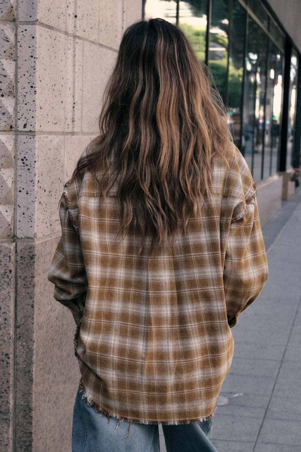 Promesa USA - Wholesale Button Down Shirt - Women's - Plaid Flannel Oversized Raw-Edge Pocket Shirt5