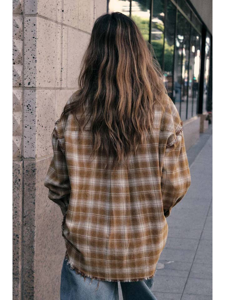 Promesa USA - Wholesale Button Down Shirt - Women's - Plaid Flannel Oversized Raw-Edge Pocket Shirt5