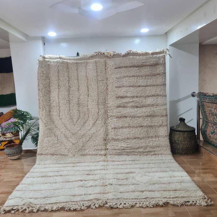 Tapis berbère authentique noué à la main – Haute pile, 100 % laine 032 pour la vente par Maroccarpets Poufs and pillows wholesale +31648976894