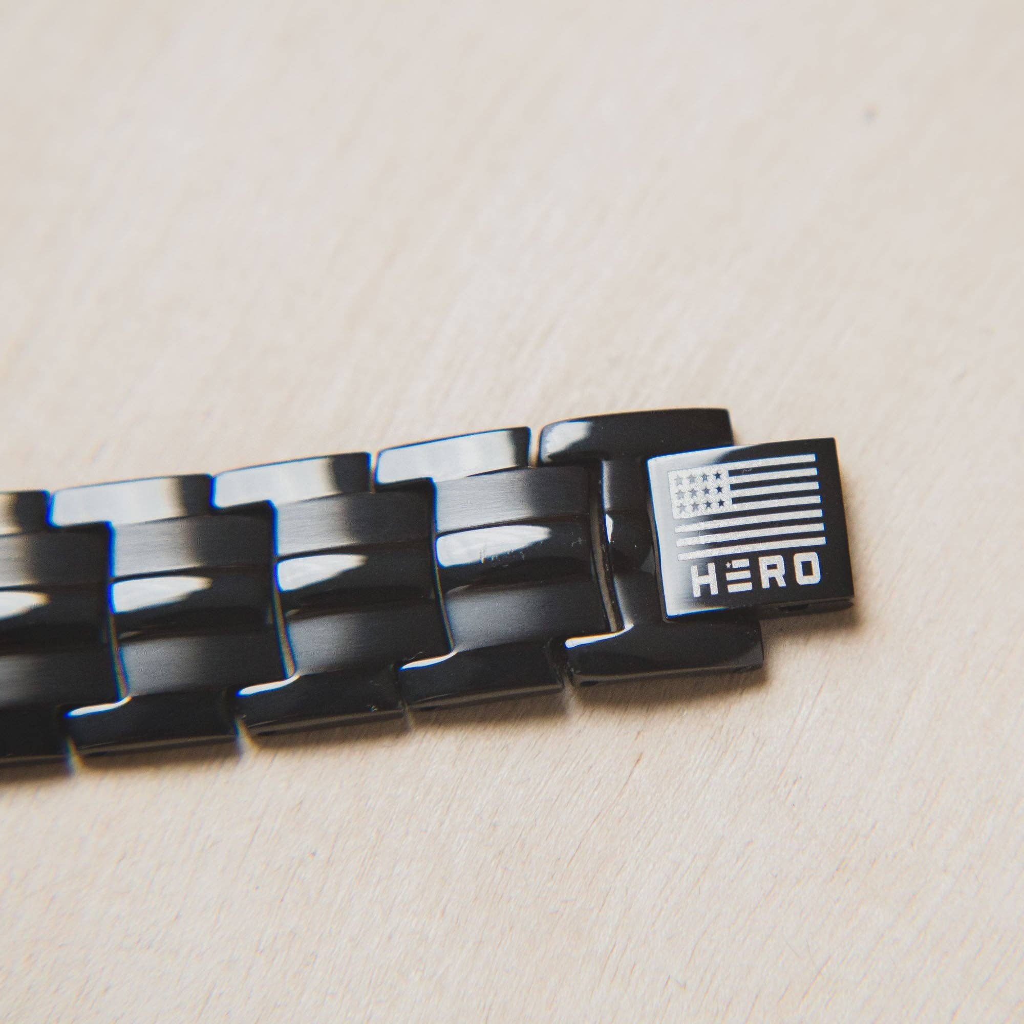 The Hero Company - Wholesale Link & Chain Bracelet - The Hero Company- Sherman Tank Track Titanium Magnetic Bracelet : Helps Pair Veterans With A Service Dog Or Shelter Dog- Faire10