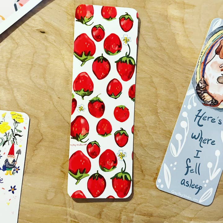 Marque-page Strawberry, illustré par Gray Day Studio pour la vente par Gray Day Studio