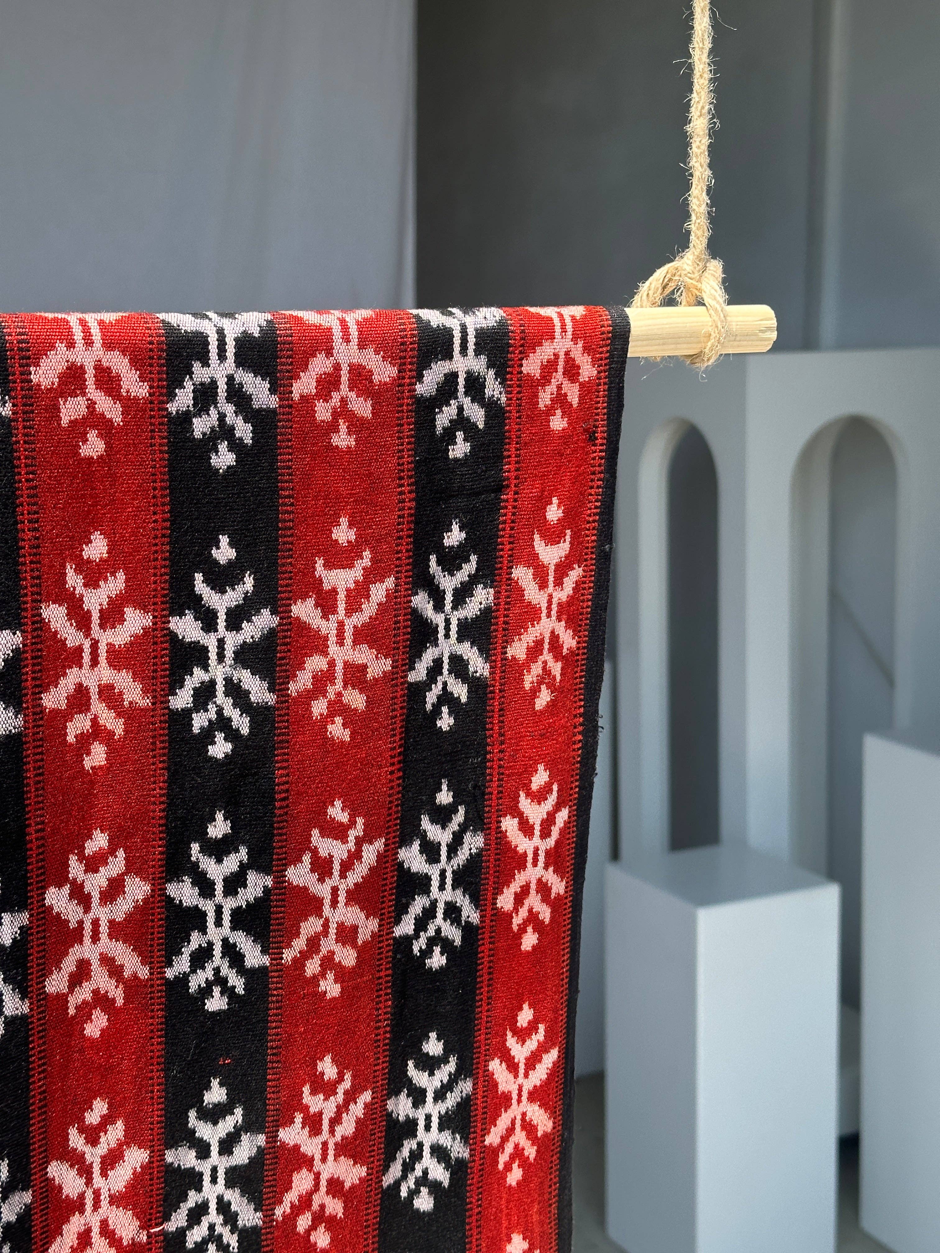 Office Objets - Wholesale Coverlet - Ikat, traditional Indonesian fabric from the island of Savu (Timor) red and black 2m25x7547