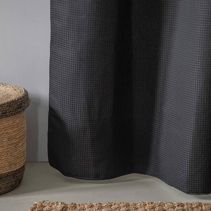 Cortina de Banho Waffle em Preto – 180×220 cm por atacado de MOUD Home