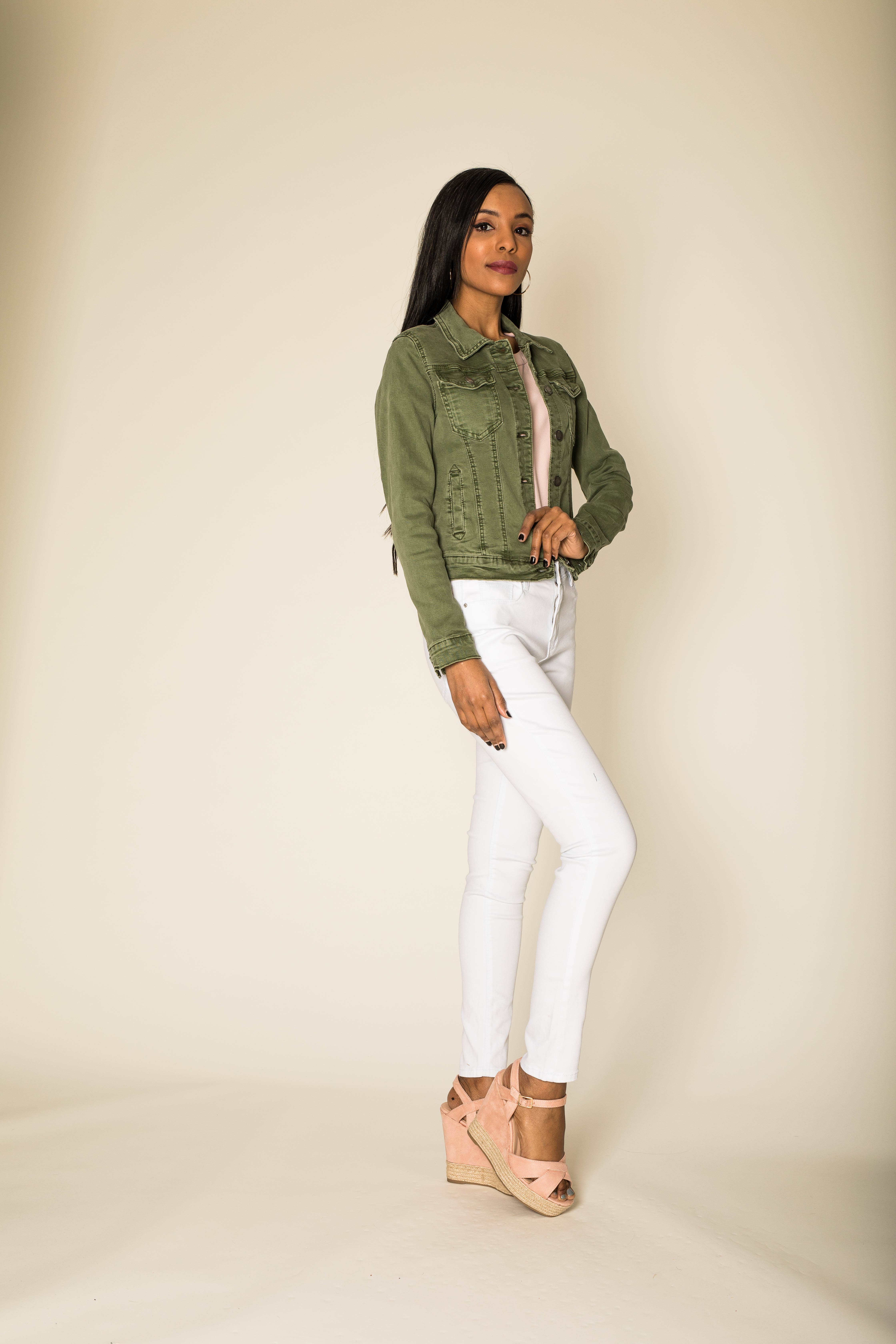 Nina Carter - Wholesale Jas - Dames - Stretch nauwsluitend jack kleur J212A38